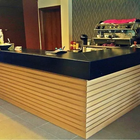 Hotel Omilaia Gardiki